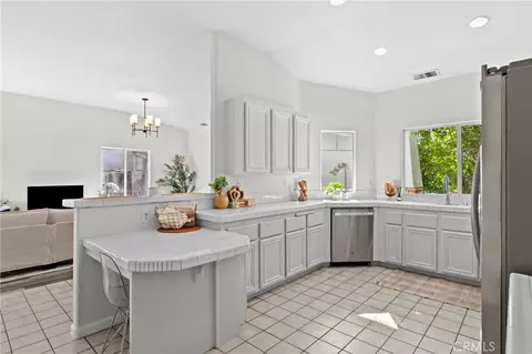 Kitchen - 1214 Shadow Mdw, Paso Robles, CA 93446 photo 1 of 4
