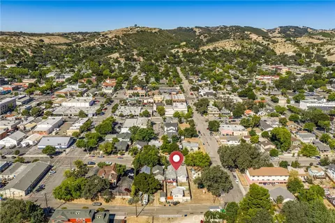 View/Area - 1434 Pine St, Paso Robles, CA 93446 photo 2 of 3