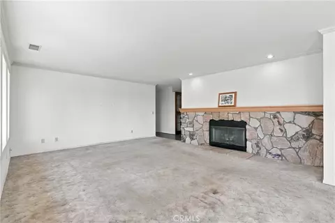 Living - 920 Walnut, Paso Robles, CA 93446 photo 3 of 5