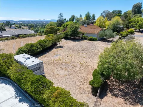 View/Area - 920 Walnut, Paso Robles, CA 93446 photo 5 of 8