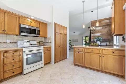 Kitchen - 434 Cherokee Ct, Paso Robles, CA 93446 photo 5 of 6