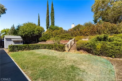 Exterior - 434 Cherokee Ct, Paso Robles, CA 93446 photo 3 of 17