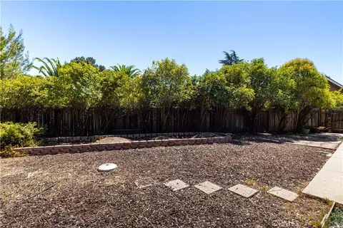Exterior - 434 Cherokee Ct, Paso Robles, CA 93446 photo 9 of 17