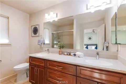 Bath - 909 Saint Ann, Paso Robles, CA 93446 photo 2 of 2