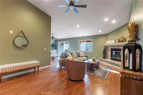 Living - 909 Saint Ann, Paso Robles, CA 93446 photo 2 of 2