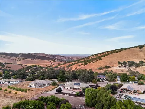 View/Area - 9947 Flyrod, Paso Robles, CA 93446 photo 5 of 13