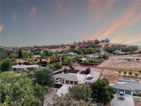 View/Area - 9947 Flyrod, Paso Robles, CA 93446 photo 6 of 13