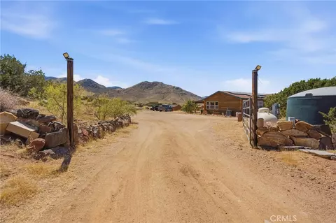 3743 Brooks, Weldon, CA 93283 photo 4