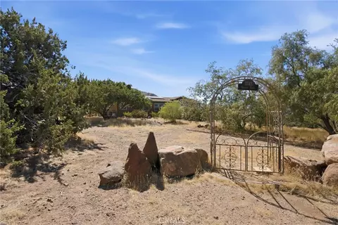 3743 Brooks, Weldon, CA 93283 photo 3