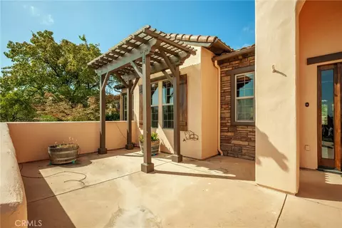 Exterior - 155 Via Del Salinas, Paso Robles, CA 93446 photo 3 of 12
