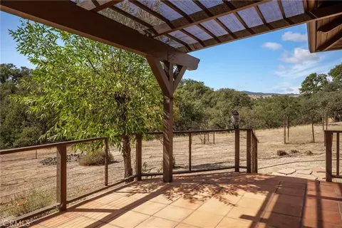 Exterior - 155 Via Del Salinas, Paso Robles, CA 93446 photo 11 of 12