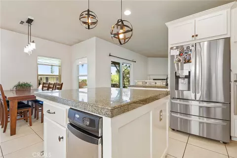 Kitchen - 2245 Vine St, Paso Robles, CA 93446 photo 6 of 7