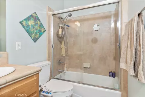 Bath - 2245 Vine St, Paso Robles, CA 93446 photo 5 of 5