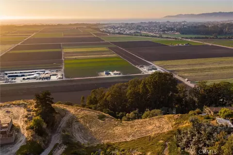 4 Castle Bluff Rd, Arroyo Grande, CA 93420