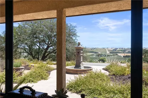Exterior - 7485 Monterey, Paso Robles, CA 93446 photo 3 of 10