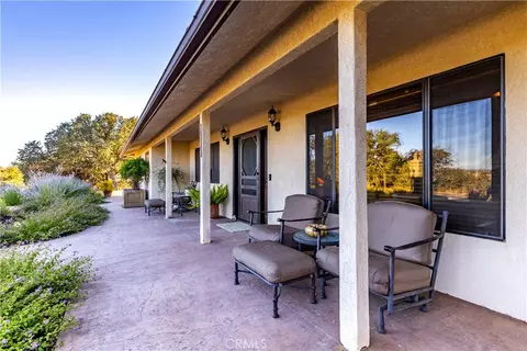 Exterior - 7485 Monterey, Paso Robles, CA 93446 photo 8 of 10