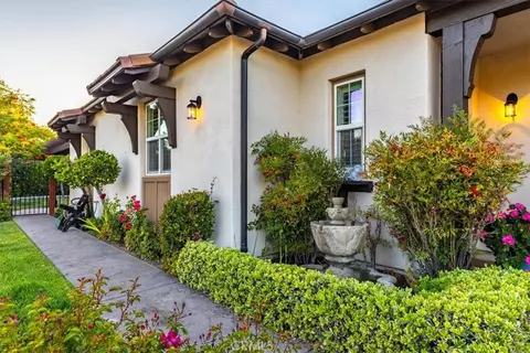 Exterior - 1090 Muscat Ct, Templeton, CA 93465 photo 10 of 10