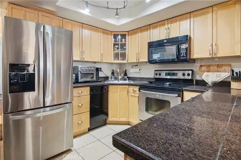 Kitchen - 3334 Harbor Cir #G, Paso Robles, CA 93446 photo 1 of 1
