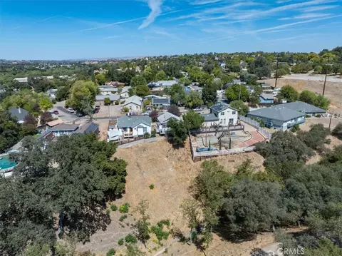 View/Area - 125 Capitol Hl, Paso Robles, CA 93446 photo 6 of 6
