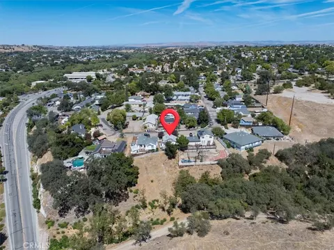 View/Area - 125 Capitol Hl, Paso Robles, CA 93446 photo 4 of 6