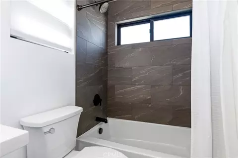 Bath - 457 Piney Way, Morro Bay, CA 93442 photo 5 of 7