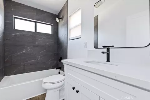 Bath - 457 Piney Way, Morro Bay, CA 93442 photo 6 of 7