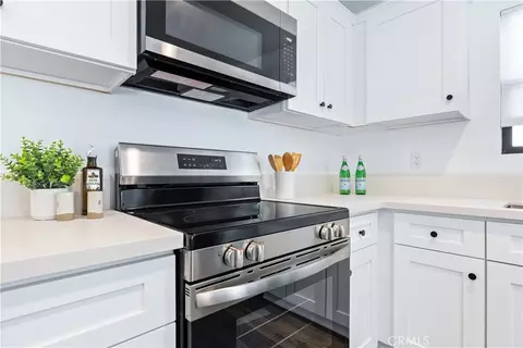 Kitchen - 457 Piney Way, Morro Bay, CA 93442 photo 8 of 11
