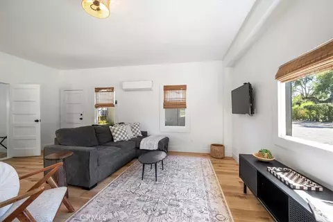 Living - 503 Oak, Paso Robles, CA 93446 photo 6 of 7