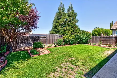 Exterior - 441 Kenton Ct, Paso Robles, CA 93446 photo 6 of 10
