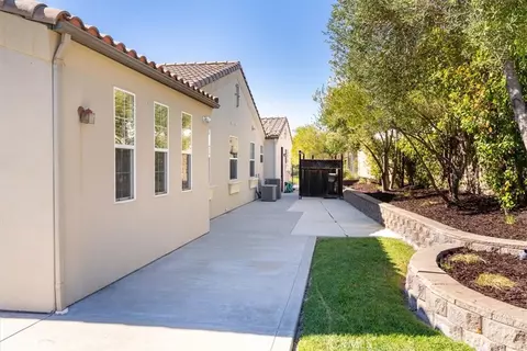 Exterior - 904 Salida Del Sol, Paso Robles, CA 93446 photo 11 of 12