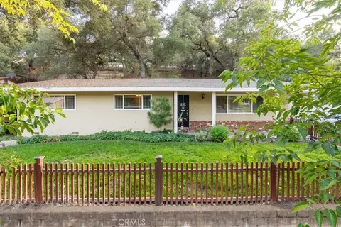 42 12th, Paso Robles, CA 93446