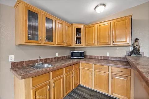 Kitchen - 42100 Buckeye, Caliente, CA 93518 photo 6 of 6