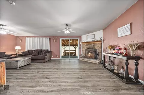 Living - 42100 Buckeye, Caliente, CA 93518 photo 1 of 6