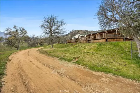 Exterior - 42100 Buckeye, Caliente, CA 93518 photo 3 of 3