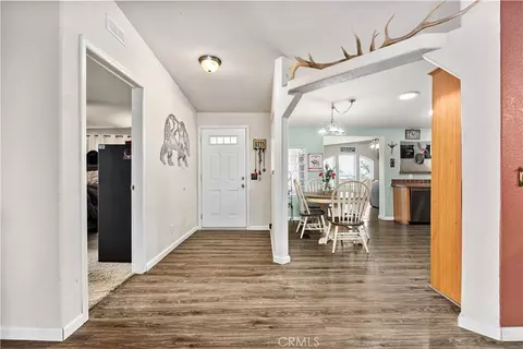 Entry Way - 42100 Buckeye, Caliente, CA 93518 photo 1 of 2