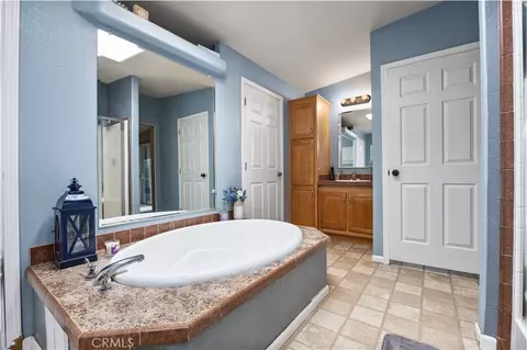 Bath - 42100 Buckeye, Caliente, CA 93518 photo 3 of 4