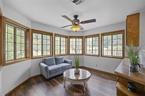Living - 3512 Mccray, Mountain Mesa, CA 93240 photo 4 of 5