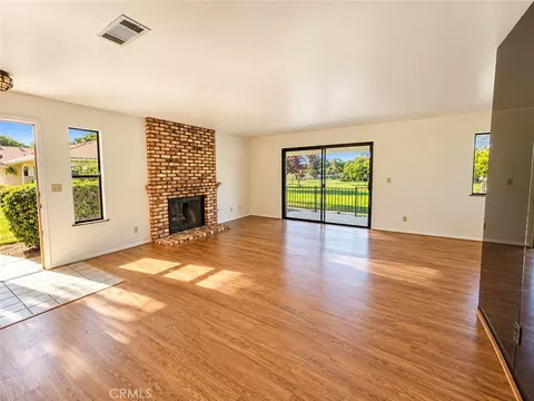 Living - 122 Flag, Paso Robles, CA 93446 photo 2 of 3