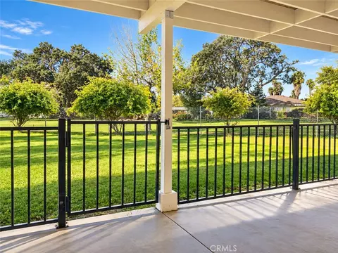 Exterior - 122 Flag, Paso Robles, CA 93446 photo 4 of 6