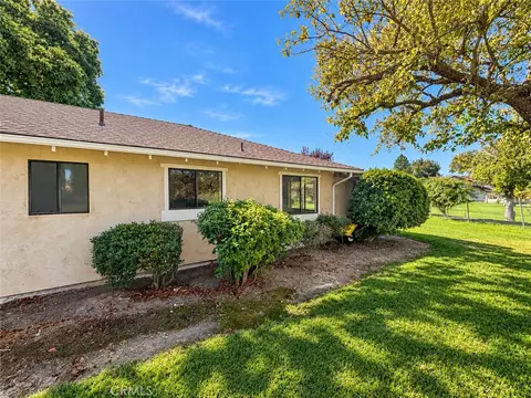 Exterior - 122 Flag, Paso Robles, CA 93446 photo 5 of 6