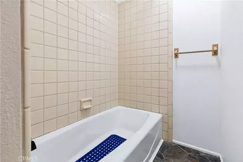 Bath - 4621 Ibis, Paso Robles, CA 93446 photo 2 of 3