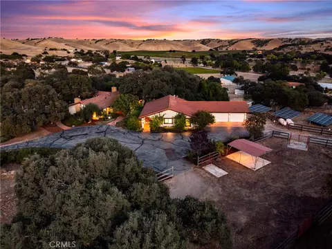 View/Area - 6680 Linne, Paso Robles, CA 93446 photo 7 of 7