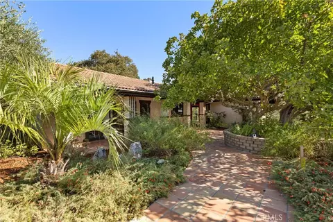 Exterior - 6680 Linne, Paso Robles, CA 93446 photo 8 of 17