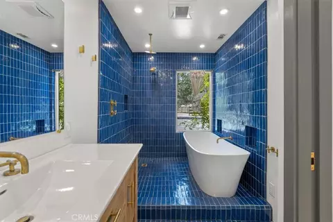 Bath - 6680 Linne, Paso Robles, CA 93446 photo 4 of 4