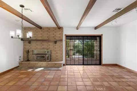 Living - 6680 Linne, Paso Robles, CA 93446 photo 1 of 4