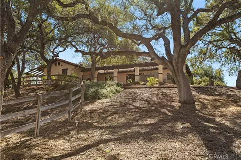 Exterior - 6680 Linne, Paso Robles, CA 93446 photo 15 of 17