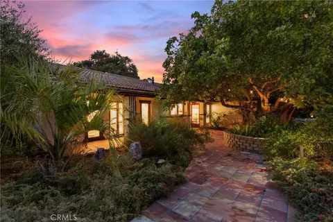 Exterior - 6680 Linne, Paso Robles, CA 93446 photo 9 of 17