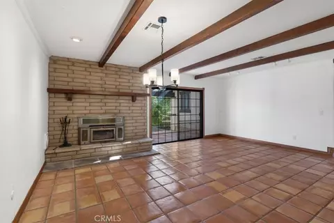 Living - 6680 Linne, Paso Robles, CA 93446 photo 2 of 4