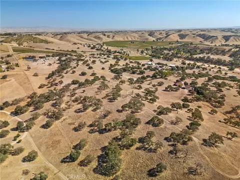 View/Area - 6680 Linne, Paso Robles, CA 93446 photo 6 of 7