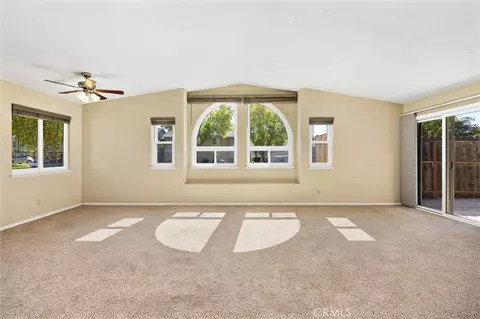 Living - 1137 Woodhaven Ct, Paso Robles, CA 93446 photo 5 of 9